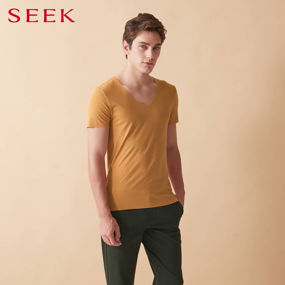[Cotton blend, untrimmed] U-neck T-shirt